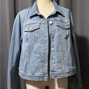 Torrid Blue Medium Wash Long Sleeve Denim Trucker Jacket